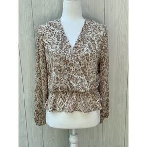 Free Press Clothing tan cream print v-neck blouse size small